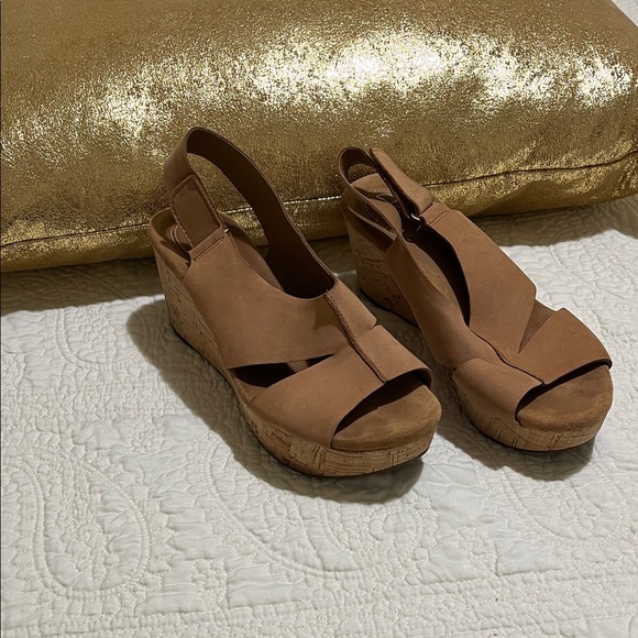 Clarks Brown Wedge Sandals - Picture 1 of 8